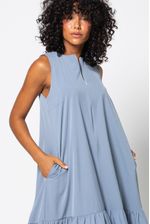 vestido-amamentacao-minimal-com-ziper-azul